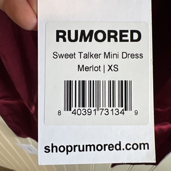 Rumored Dress Women XS Sweet Talker Mini Dress Merlot NWT  Bell Sleeve Open Back - Picture 5 of 9